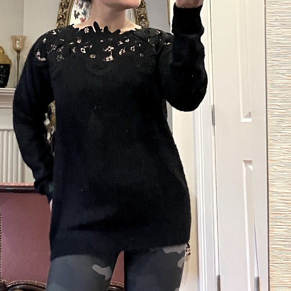 Classic and soft sweater - Picture 1 of 6